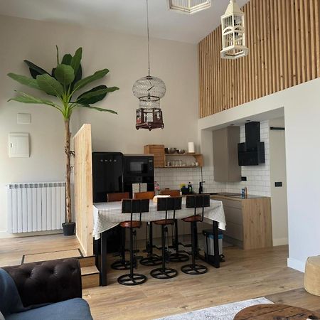 סנטנדר Cornelia Suites 03 מראה חיצוני תמונה